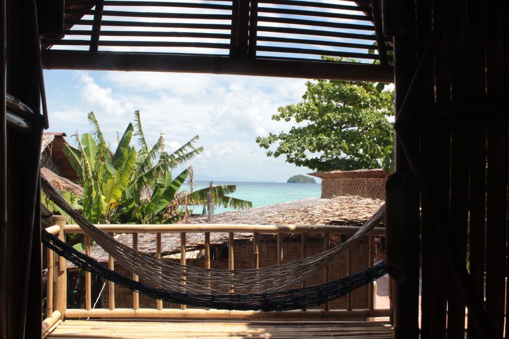 Captain Yut'S Bangalows Koh Lipe Esterno foto